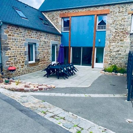 Le Gite De La Mongatelais Villa Roz-Landrieux ภายนอก รูปภาพ